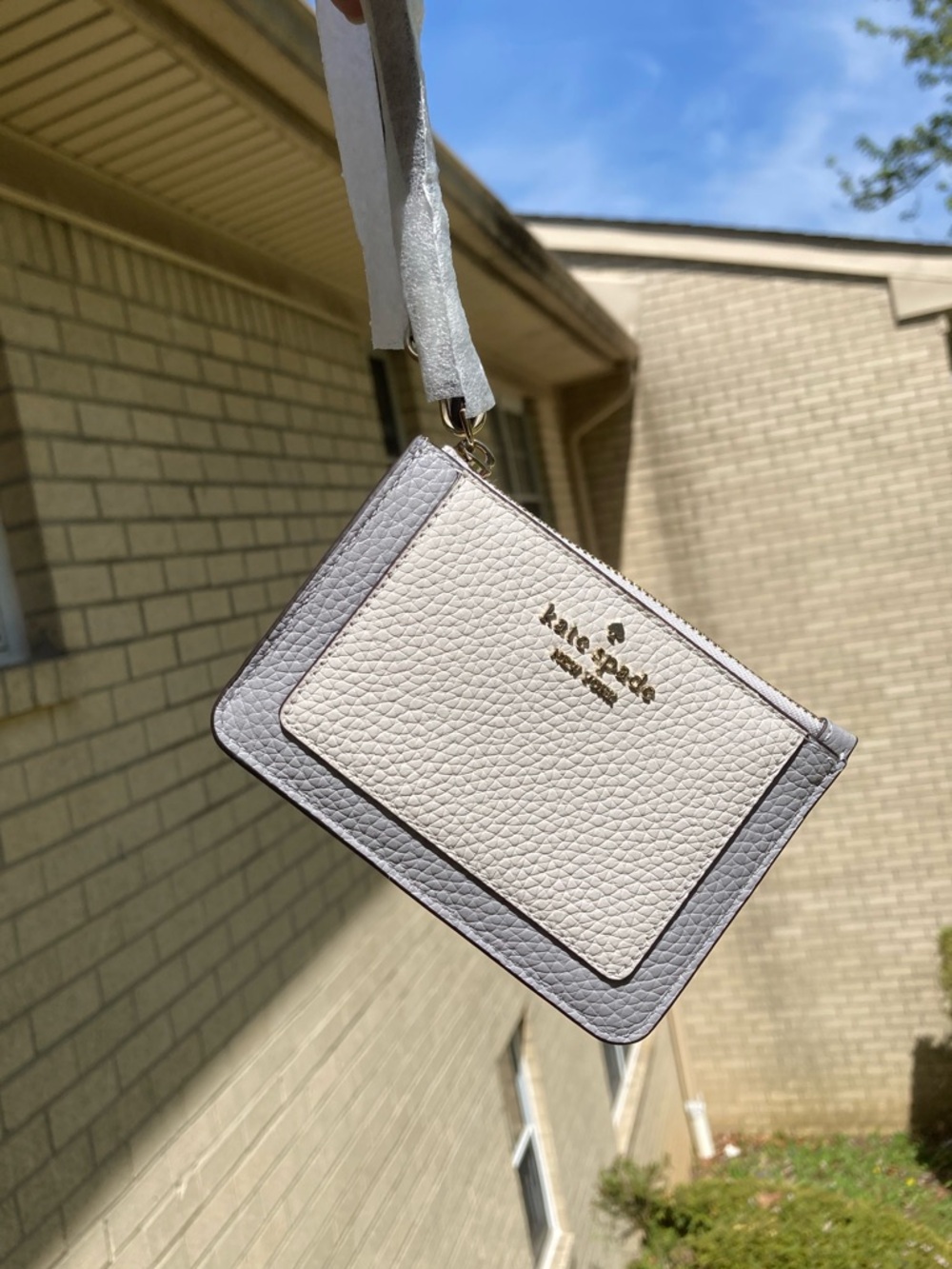 Kate Spade Pebbled Leather Lena Colorblock Small Card Holder Wristlet Grey White - Picture 3 of 16